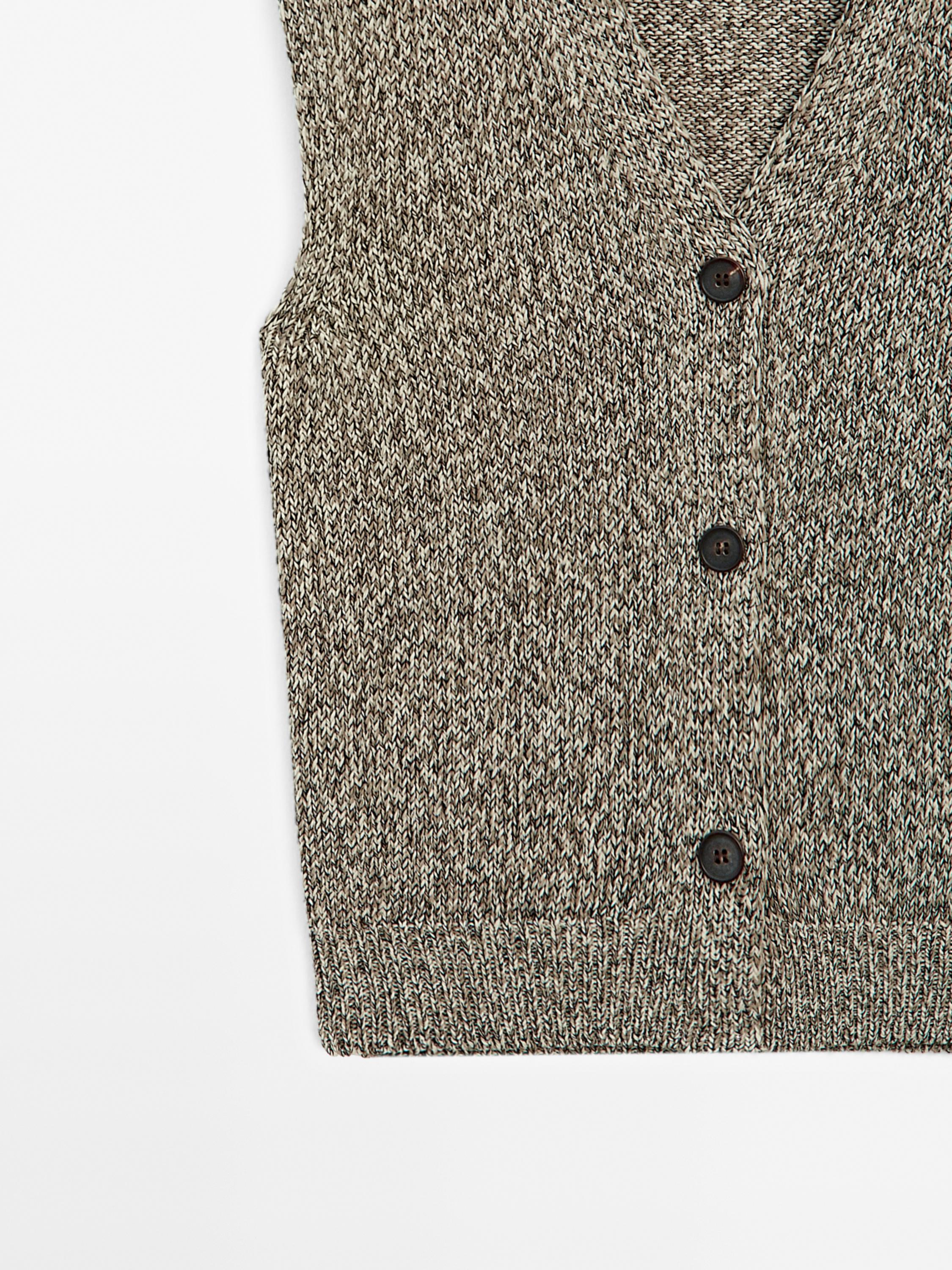 Mouliné knit V-neck vest